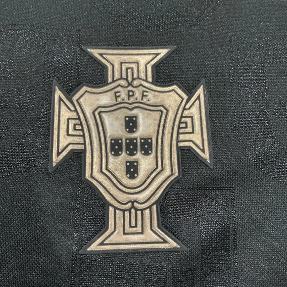 PORTUGAL - CR7 Soccer Jersey Special Edition FIFA World Cup Size XL - Picture 5 of 14